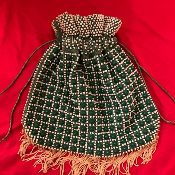 Drawstring green/white 1960’s bag with fringe - Picture 1 of 5